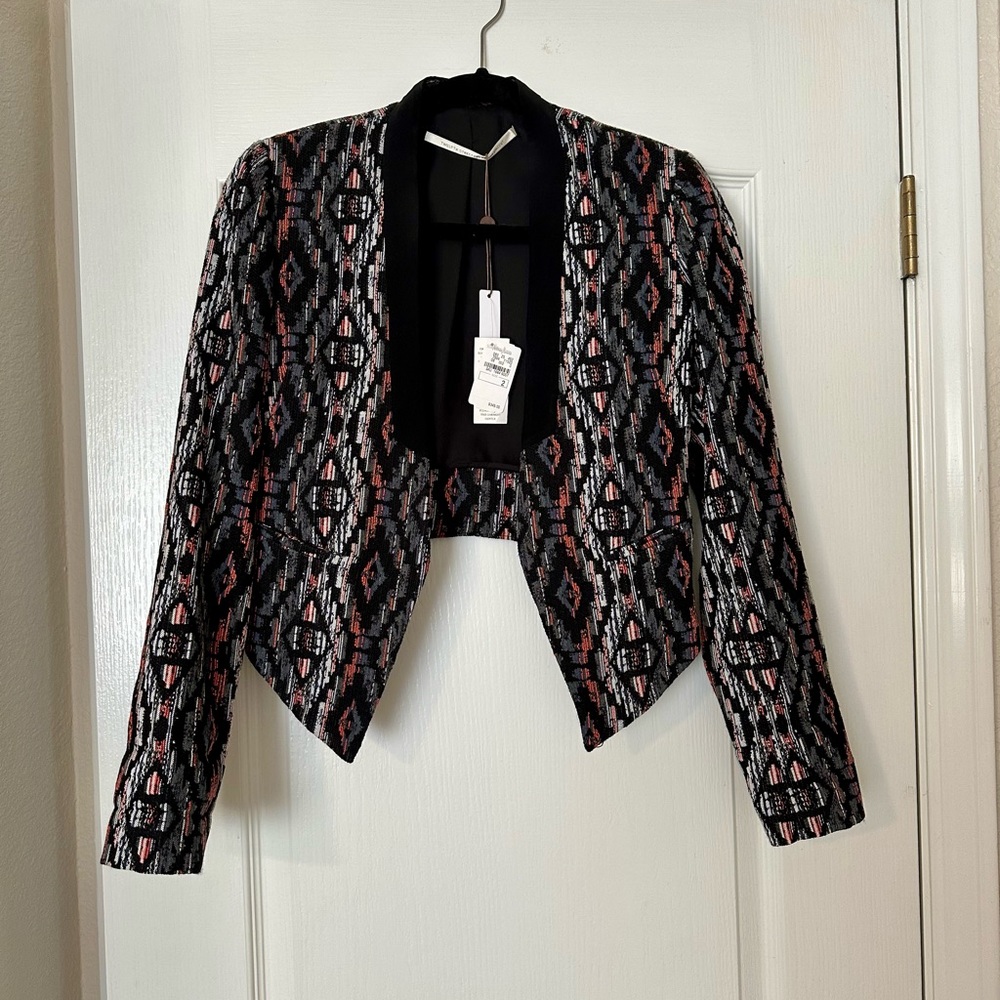 Twelfth Street by Cynthia Vincent Black and Pink Patterned Cropped Blazer